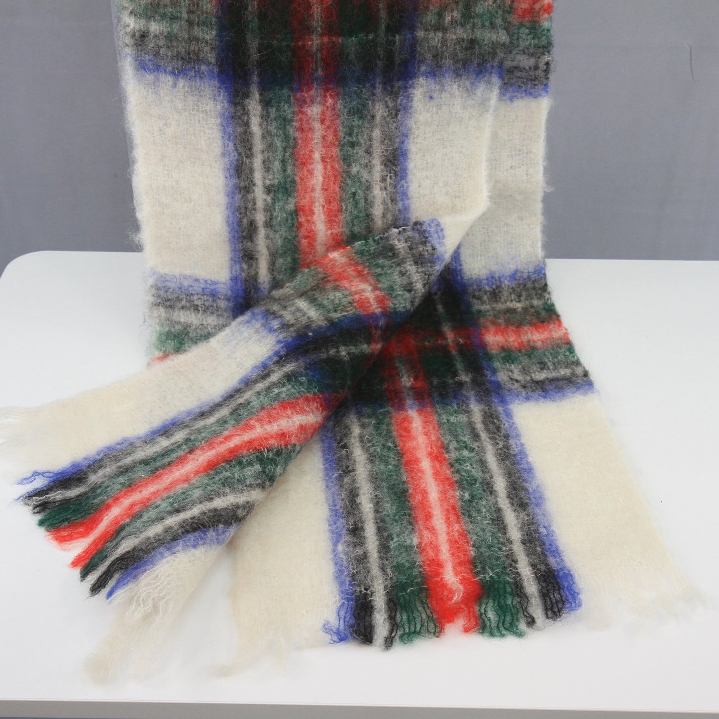 Vintage Unbranded Italian Wool Nylon Scarf Unisex 72" X 10 1/2"