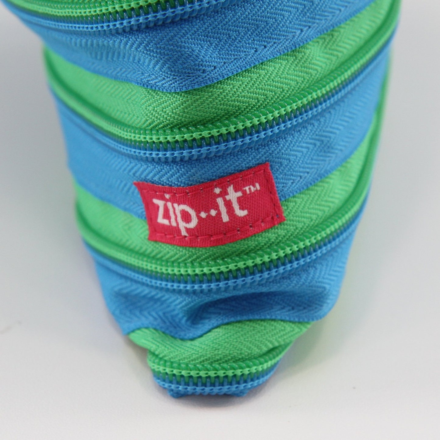 Zip-It Purse Cross Body Bag w/44" Strap 8" X 7 1/2"
