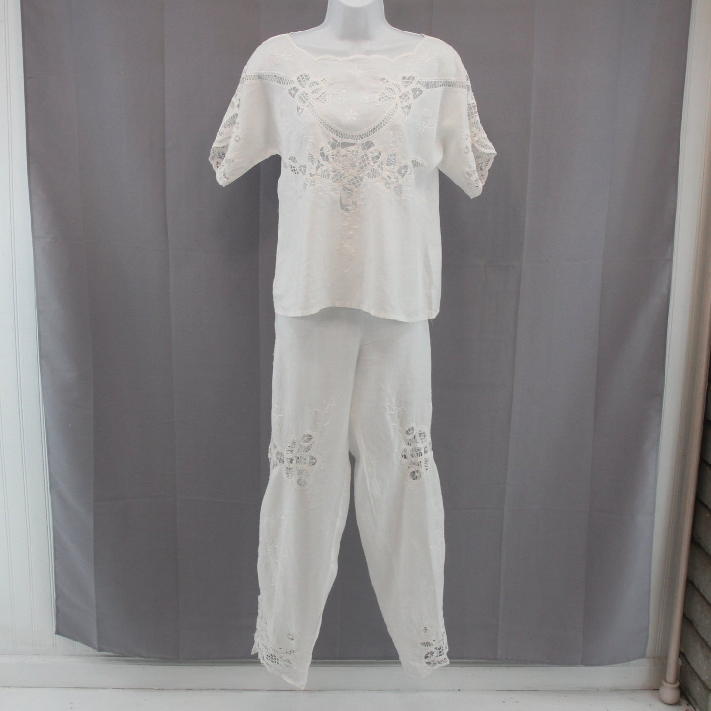 White Linen Womens Pant Suite, Matching Separates, Battenberg Lace