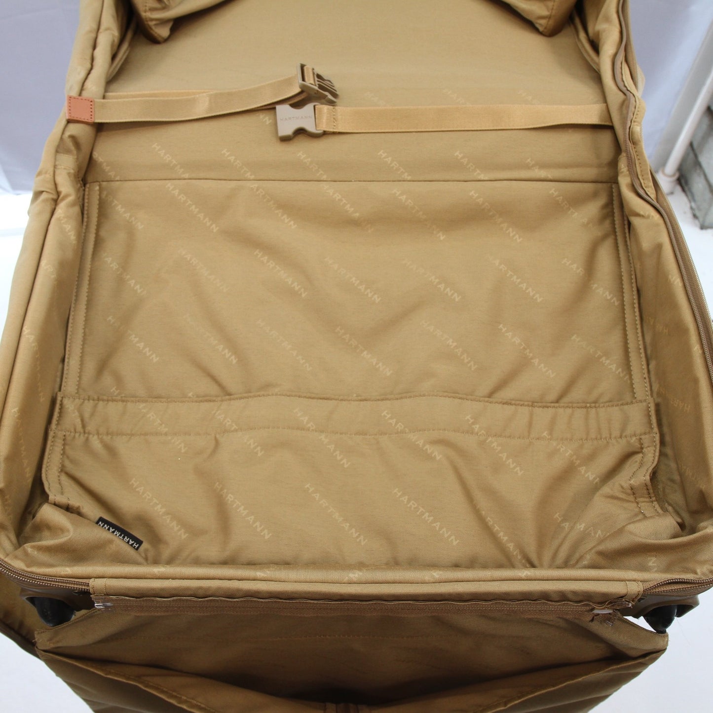 Hartmann Nylon Rolling Suitcase w/Insert 22 X 18 X 10 (50") Needs One Wheel