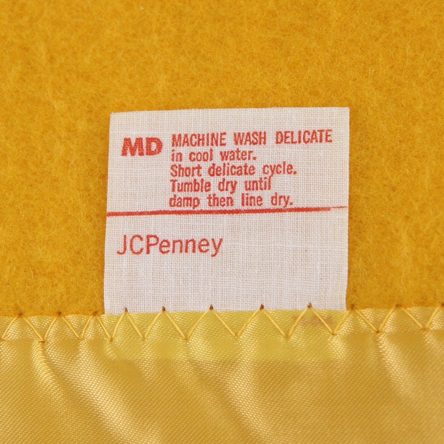Vintage JC Penney Yellow/Gold Blanket 3 Stripe Faux Piped Binding  88"W X 90"L