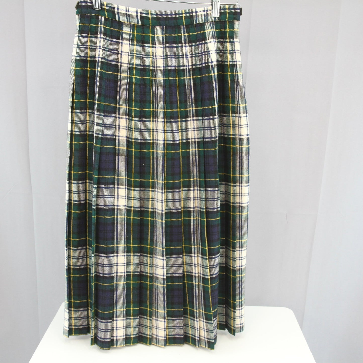 Laird-Portch Gordan Tartan Plaid Skirt Pleated Flat Front Leather Belt Waist 24"