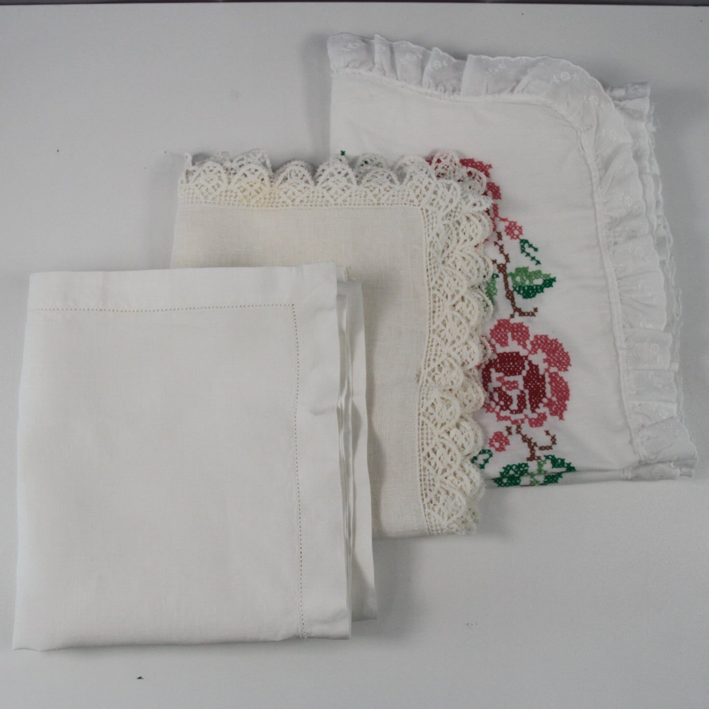Set of 3 Vintage Cloth Table Runners Embroidered MCM Special