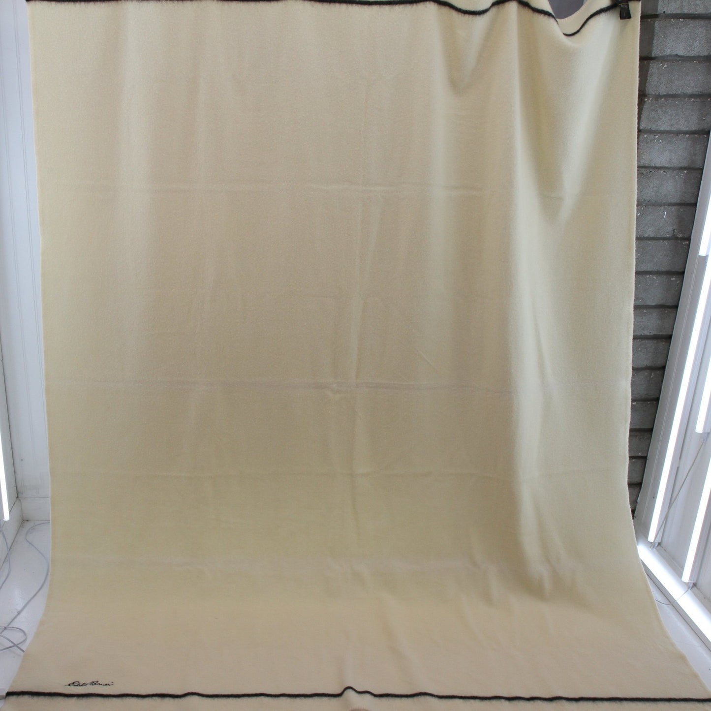 Vintage Eddie Bauer Early's Of Whitney Merino Wool Blanket England 70"W X 88"L