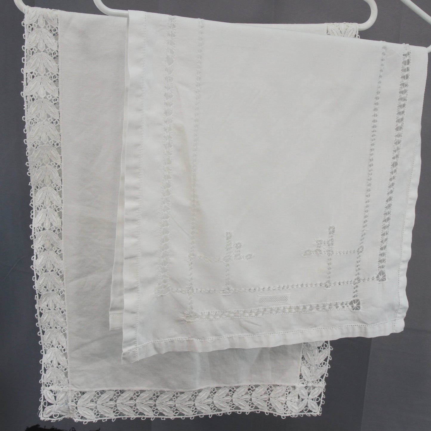 Pair of Vintage White Linen Table Runners Cutwork Lace