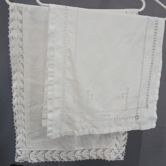 Pair of Vintage White Linen Table Runners Cutwork Lace