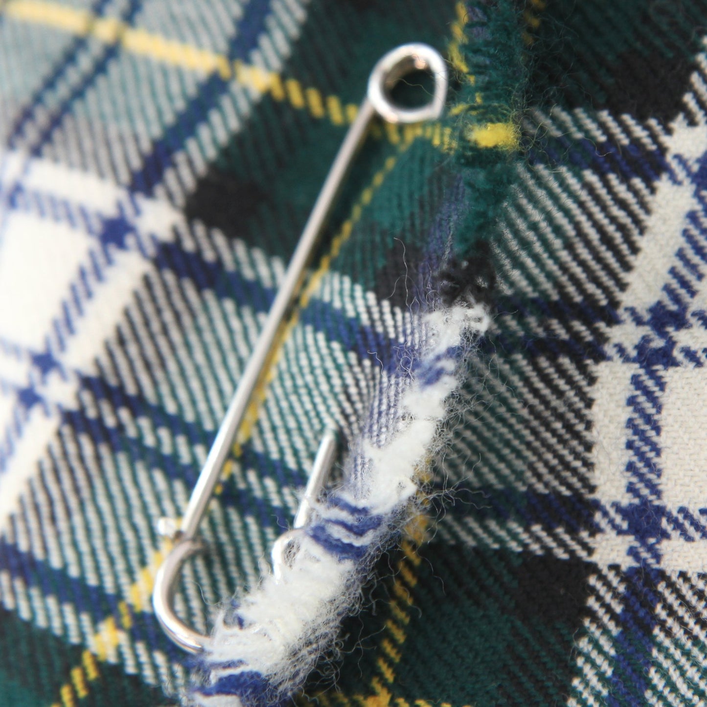 Laird-Portch Gordan Tartan Plaid Skirt Pleated Flat Front Leather Belt Waist 24"