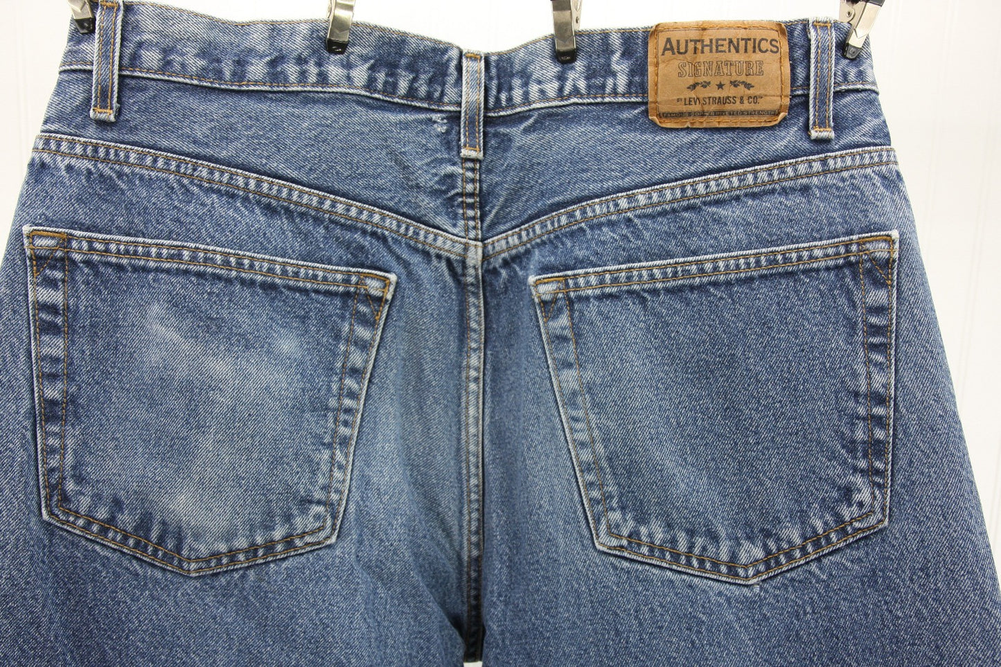 Levi Authentic Signature Mens Jeans 38 X 34 Regular Fit