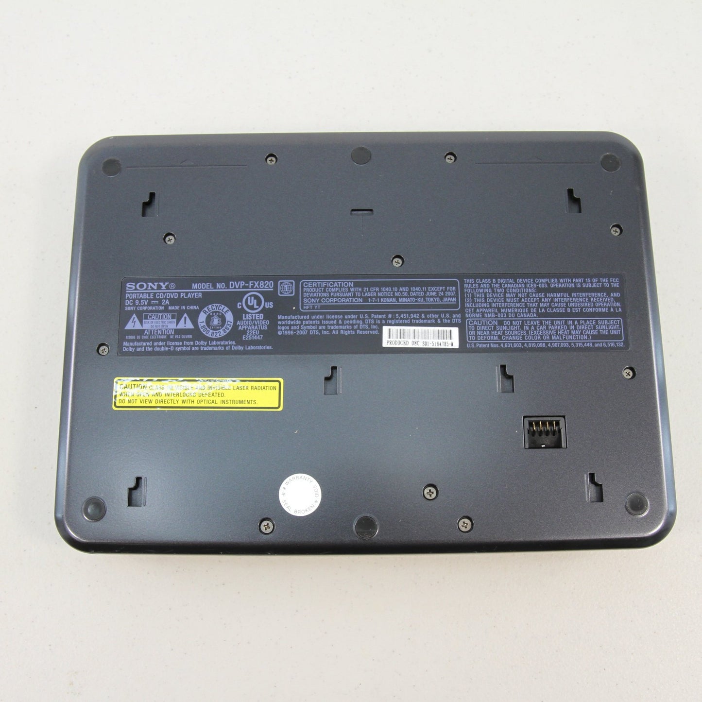 Vintage Sony Portable CD DVD Player DVP-FX820 Battery & Charger