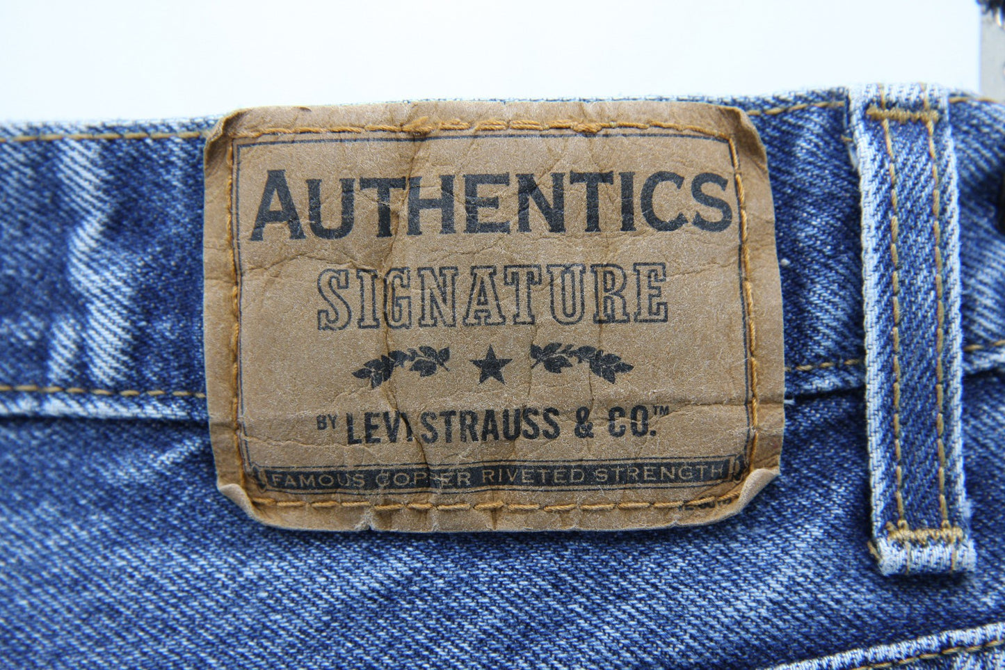 Levi Authentic Signature Mens Jeans 38 X 34 Regular Fit