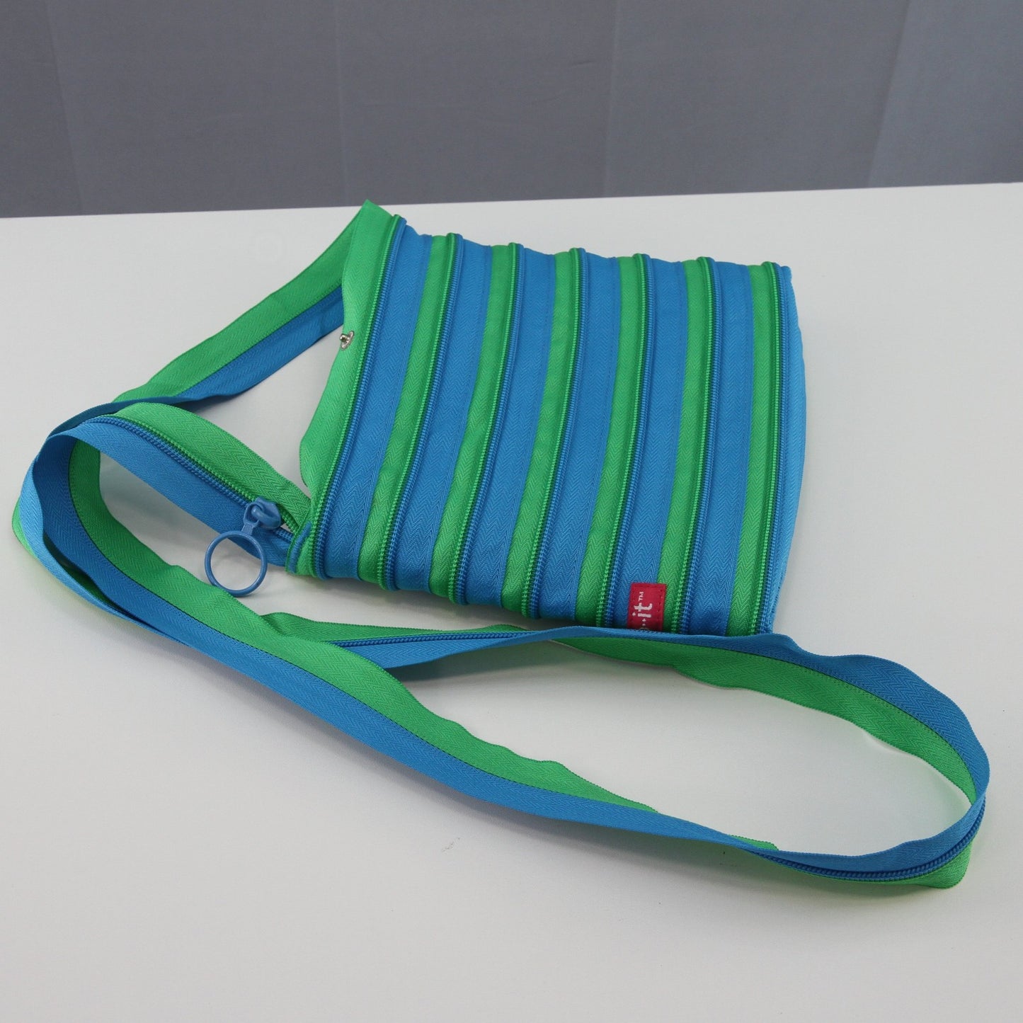 Zip-It Purse Cross Body Bag w/44" Strap 8" X 7 1/2"