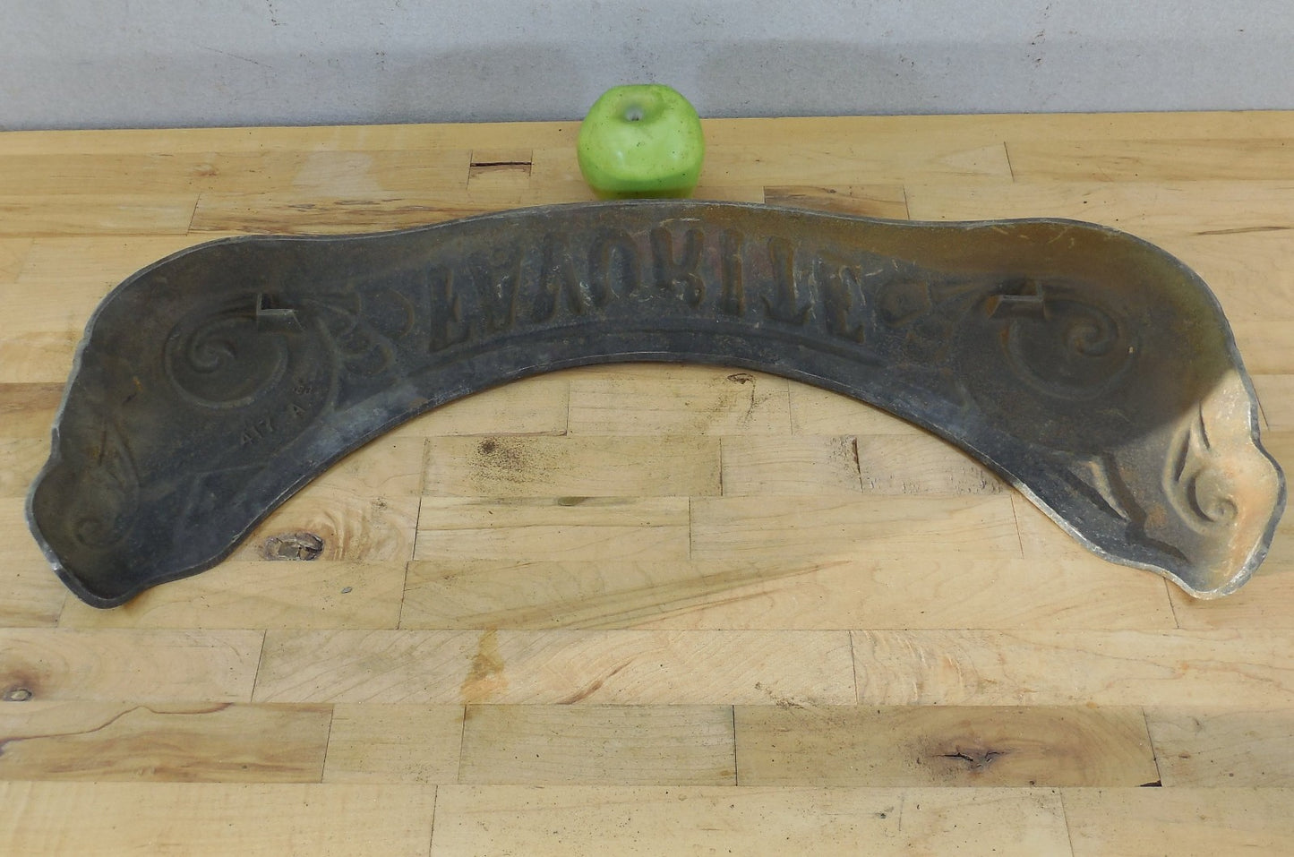 Antique Favorite 416 Base Burner Stove Parts - Name Plate Trim 417 A 80