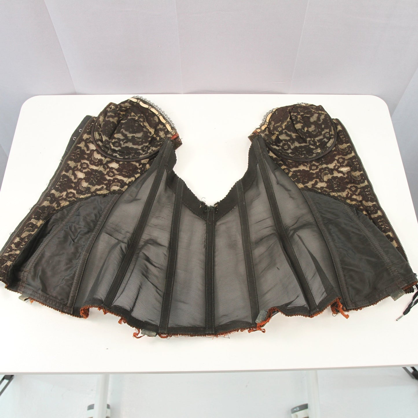 Vintage Circus Dancer Black Lace Bustier 32C Dee Zipper Hooks Metal Stays