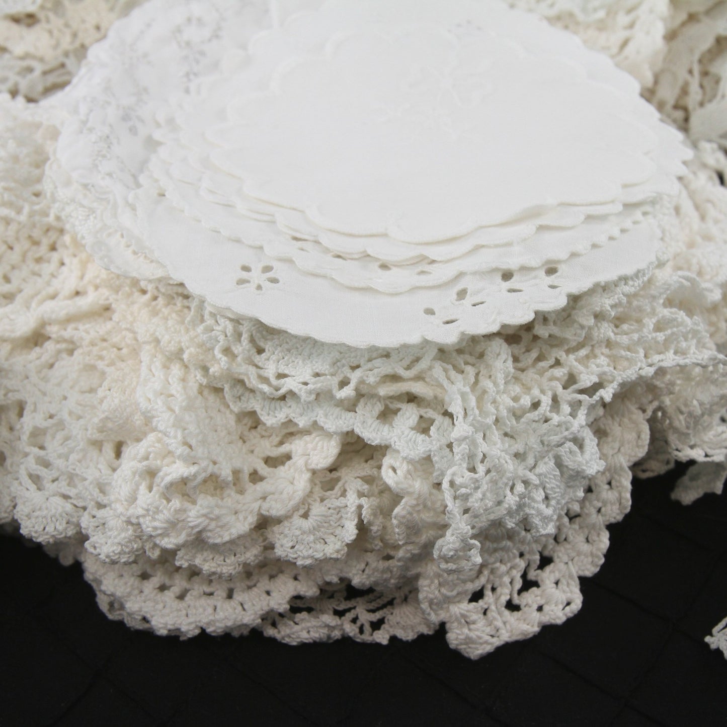 Vintage Lot 122 Pieces White Crochet Doiles & Table Pieces Fine Quality