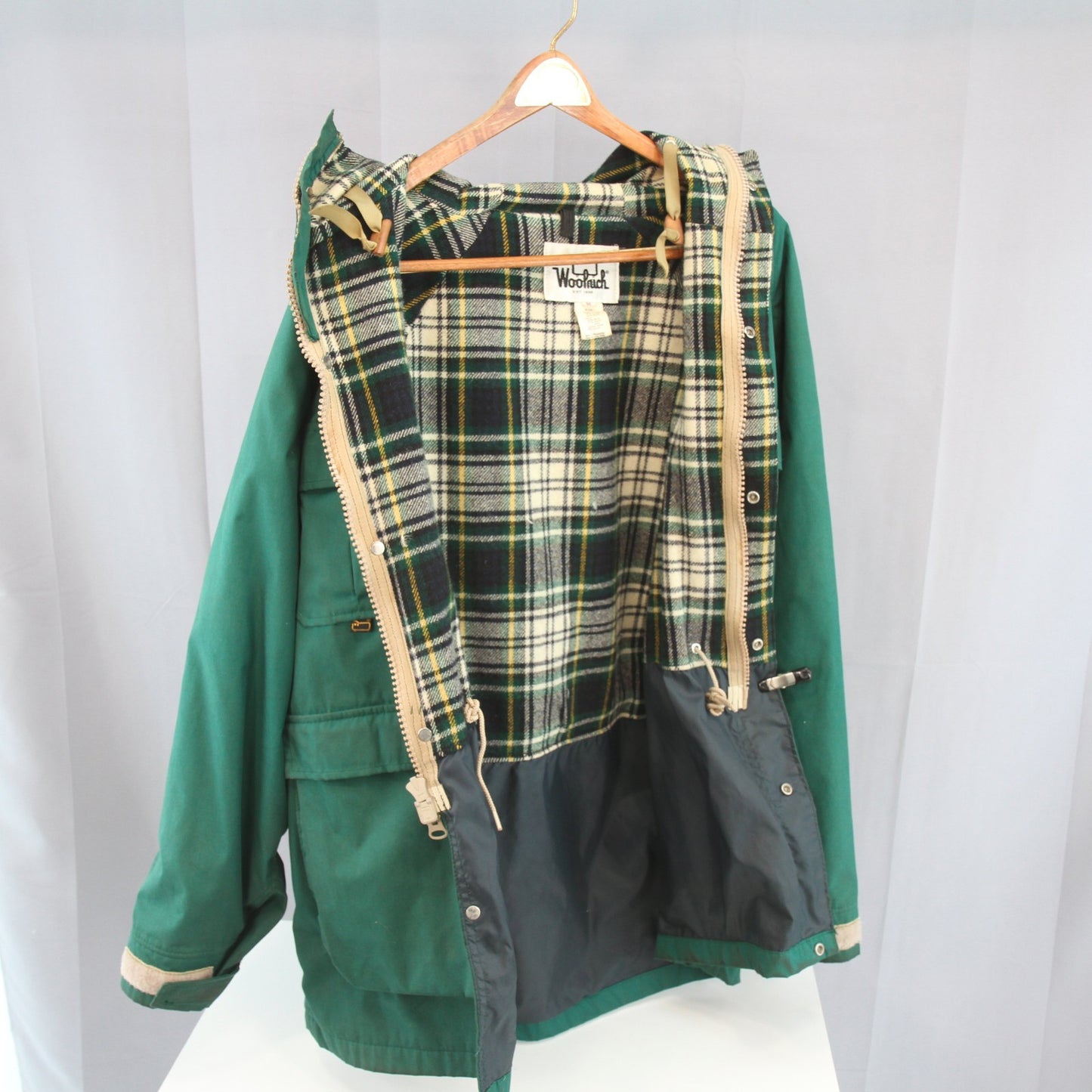 Vintage Woolrich Spruce Barn Chore Jacket 6107 Medium Hooded Zipper Snaps