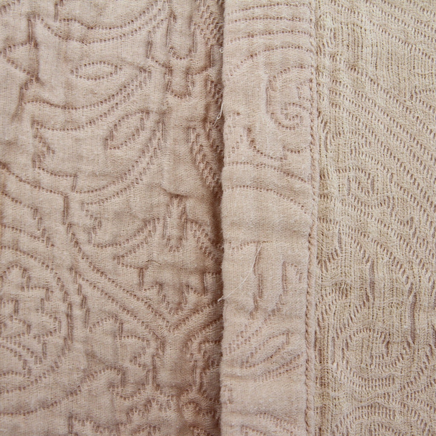 Pottery Barn Blush Pink Quilted Bedspread Pakistan  108 X 98 King