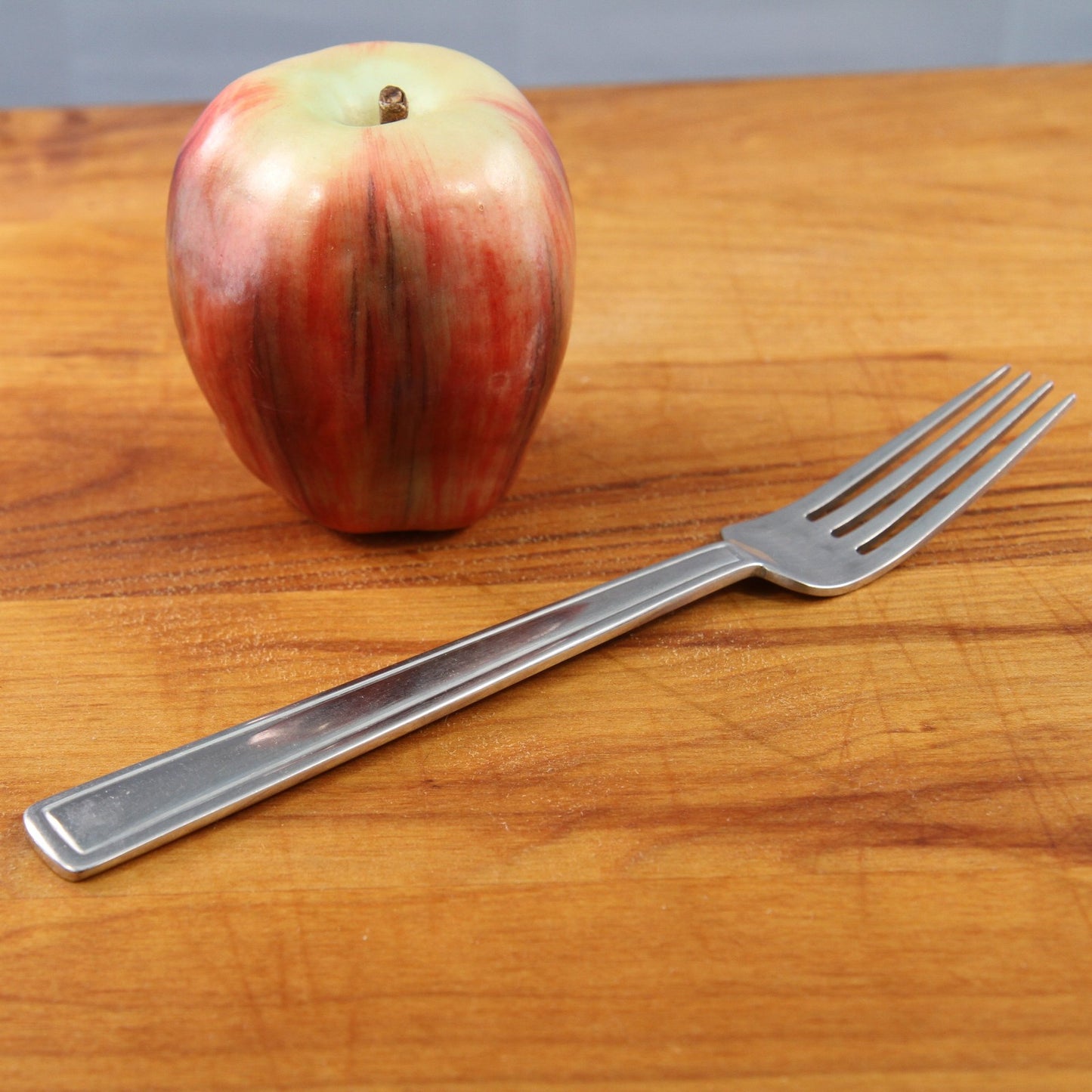 Pfaltzgraff Chalfonte Dinner Fork Glossy 8"