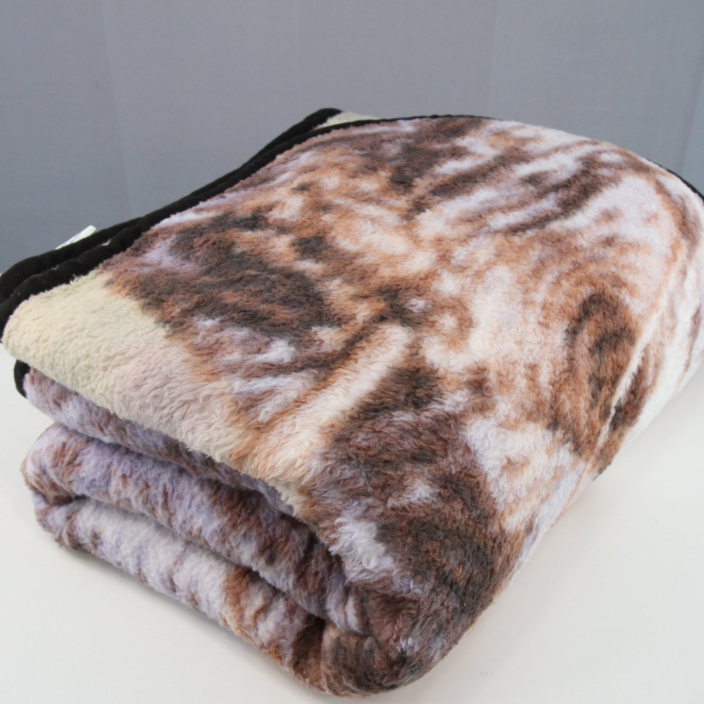 Northwestern Company Russell Cobane Barred Owl Polyester Plush Throw 61"W X 48"L