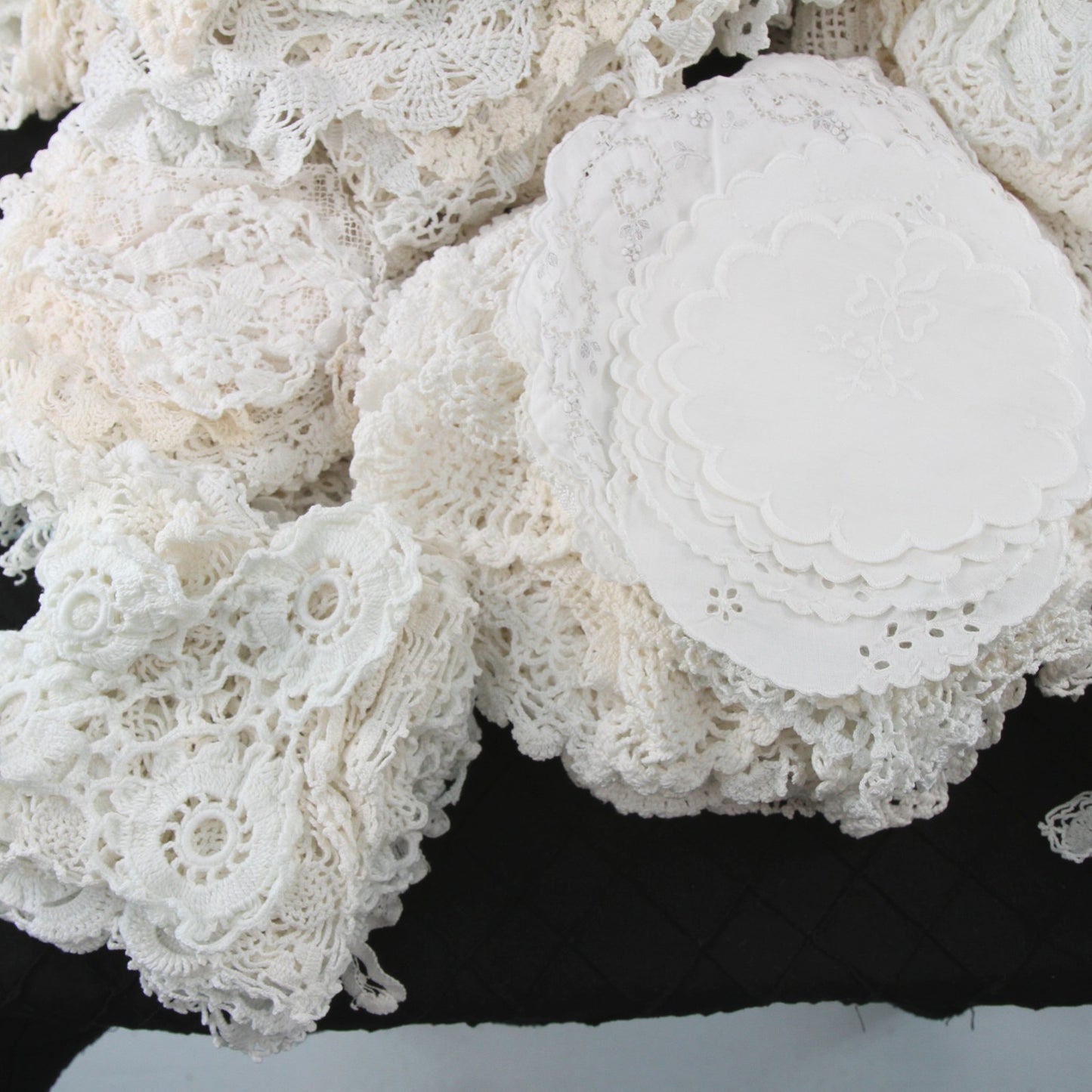 Vintage Lot 122 Pieces White Crochet Doiles & Table Pieces Fine Quality