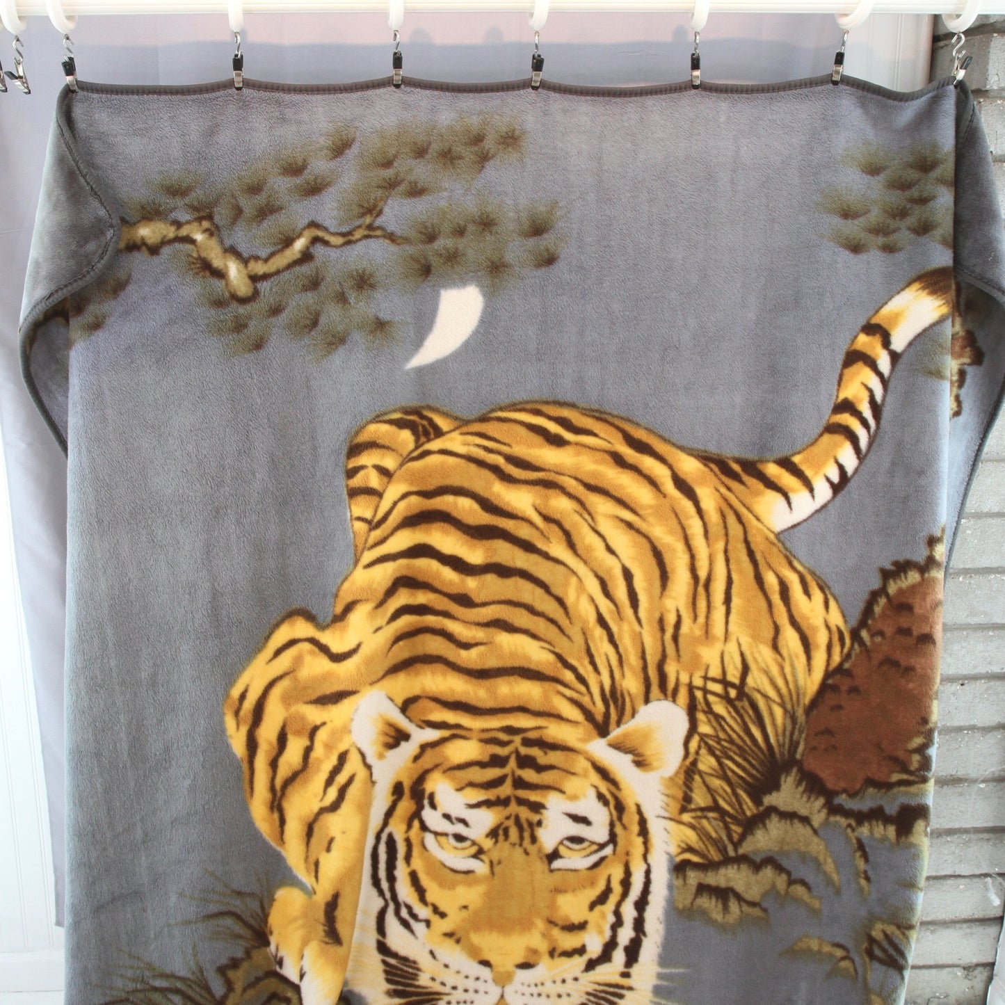 Unbranded Thick Heavy 6.95LB Tiger Plush Blanket 72W X 92L Full