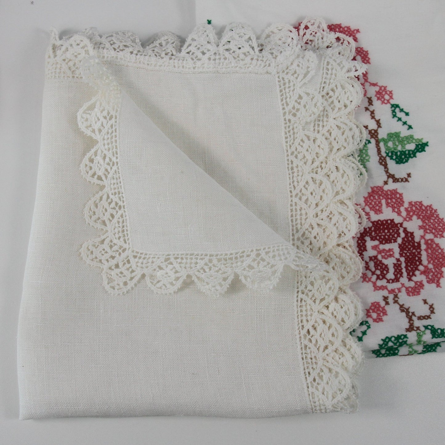 Set of 3 Vintage Cloth Table Runners Embroidered MCM Special