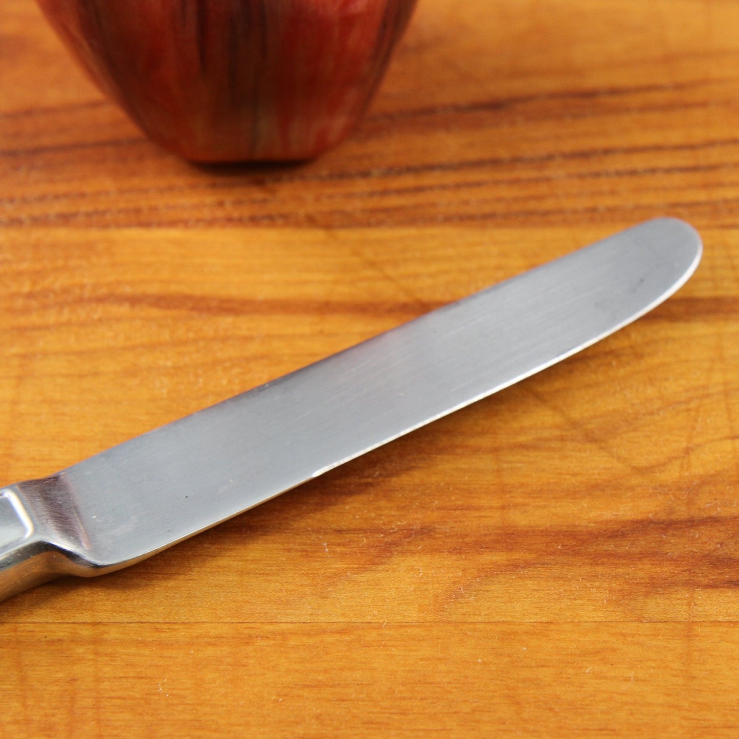 Pfaltzgraff Chalfonte Dinner Knife Glossy 9 1/4"