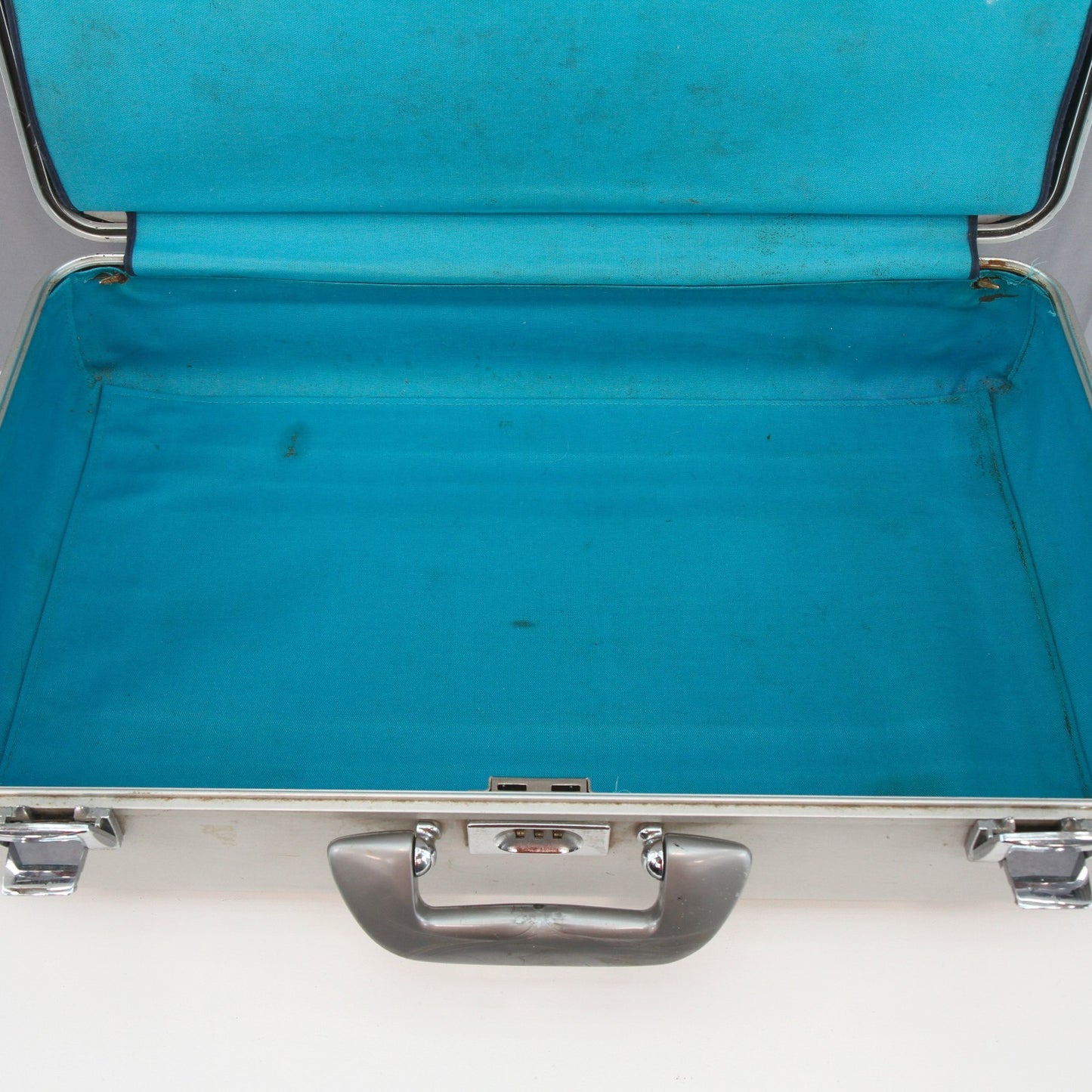 Vintage Halliburton Zero Small Suitcase Exterior approx. 21 x 13 7