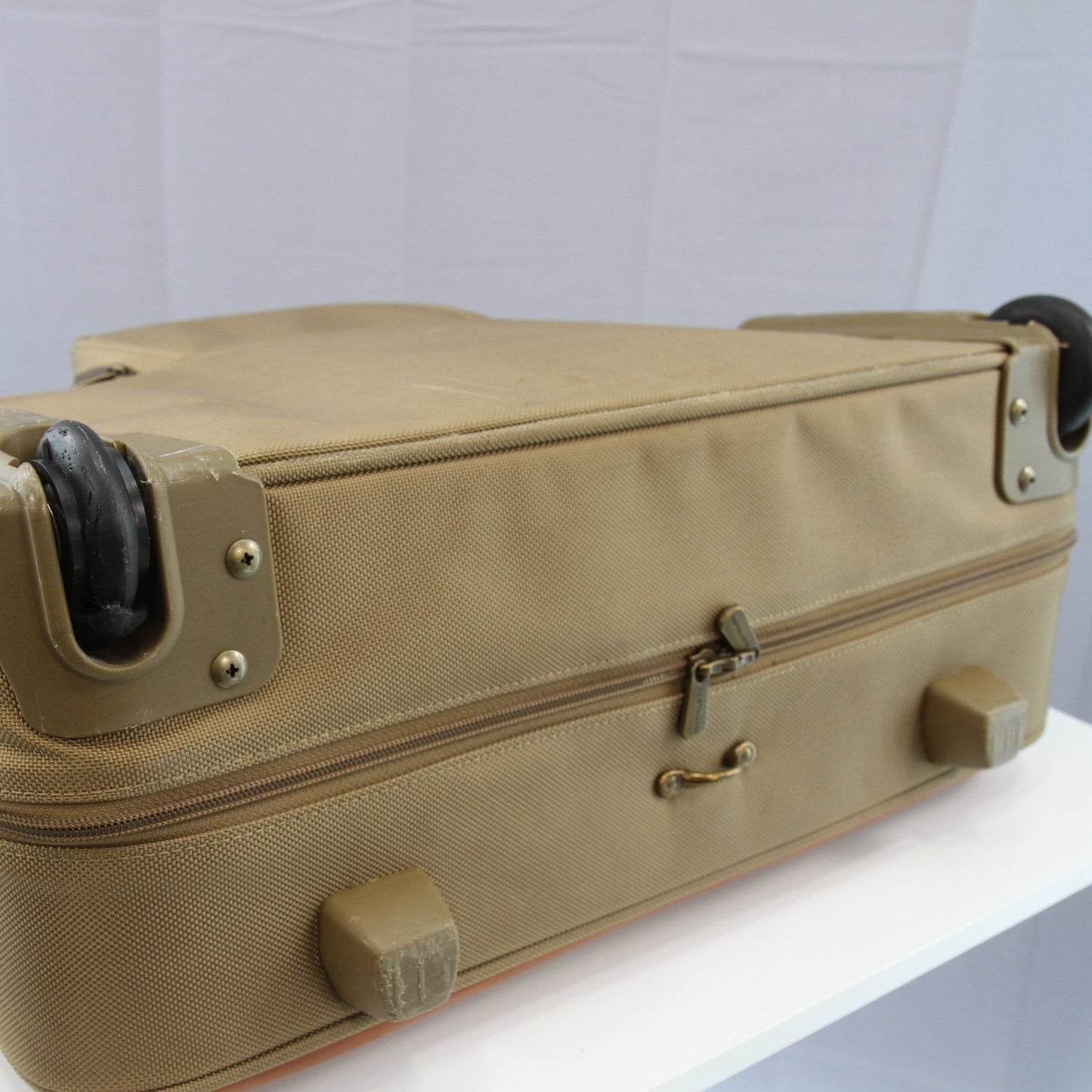 Hartmann Nylon Rolling Suitcase w/Insert 22 X 18 X 10 (50") Needs One Wheel