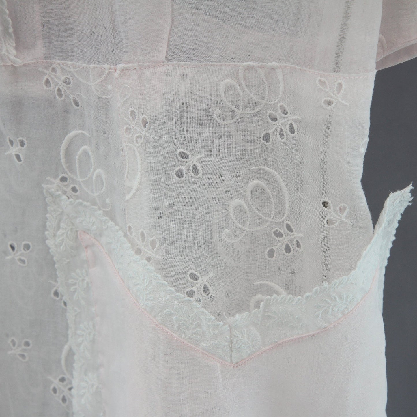 Vintage 1940s-50s Pink Organdy Embroidered Dress Lace Trim Hand Sewn Hem