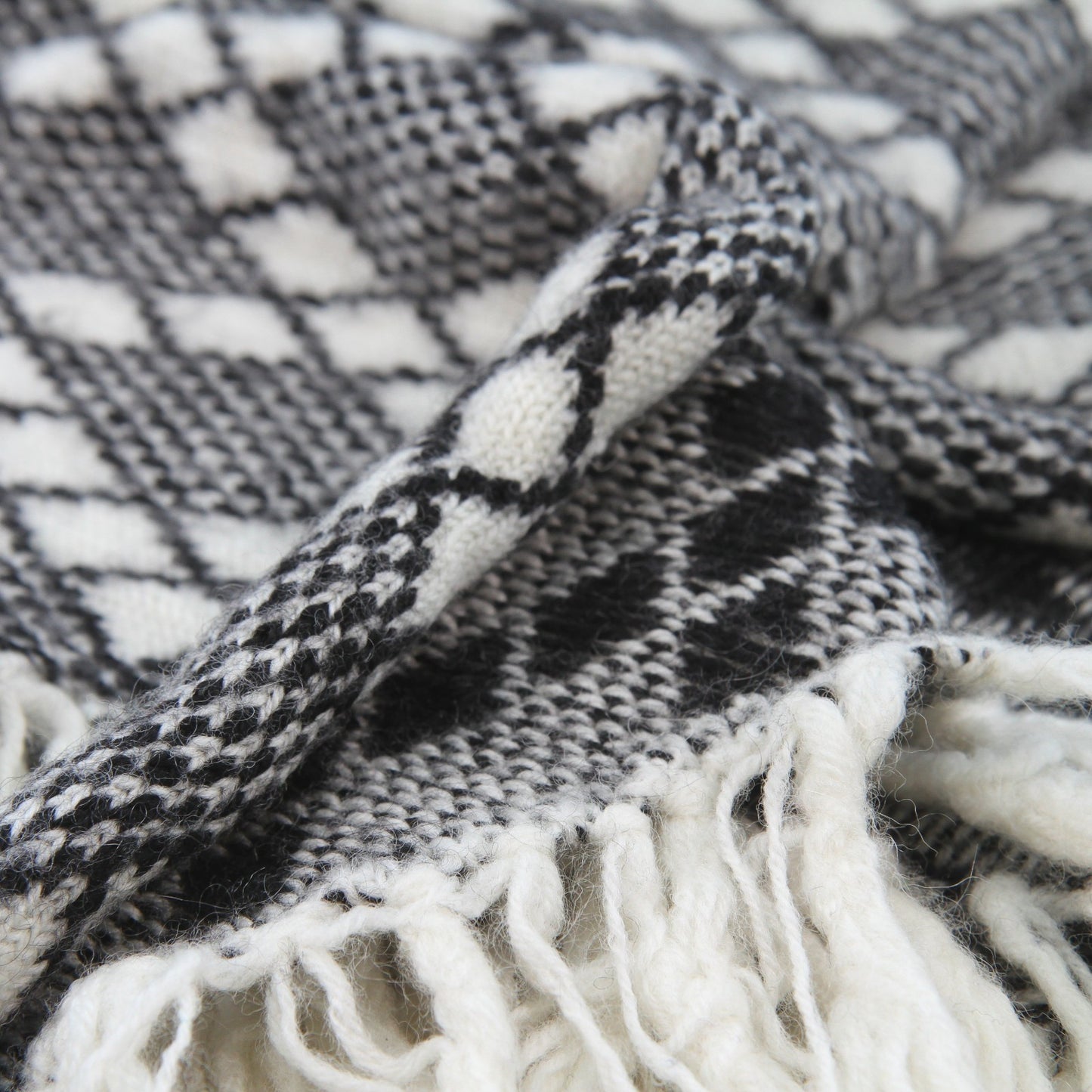 Herrgard-Stick Wool Cape Wrap Hand Knit Fringed Black White Sweden 76"