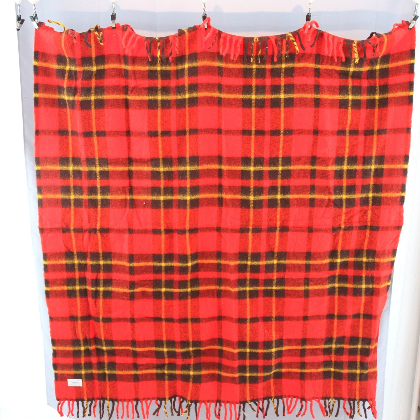 Vintage Faribo Fluff-Loomed Plaid Throw 52W X 54L
