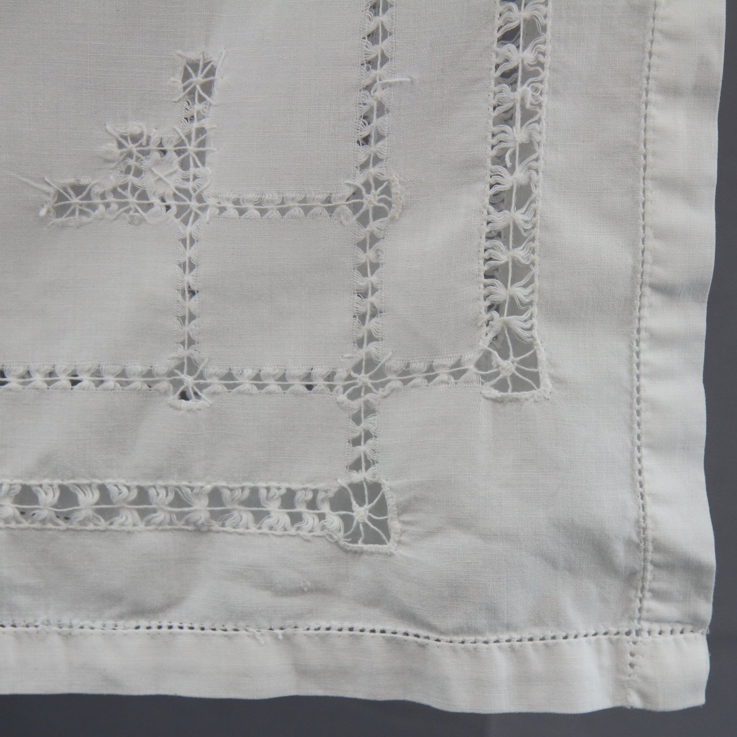 Pair of Vintage White Linen Table Runners Cutwork Lace