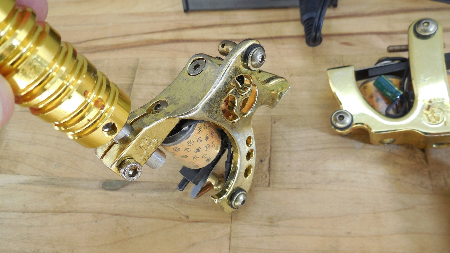 Dragonhawk Tattoo Pair Gold Plated Coil Machines & Power Suppy Untested