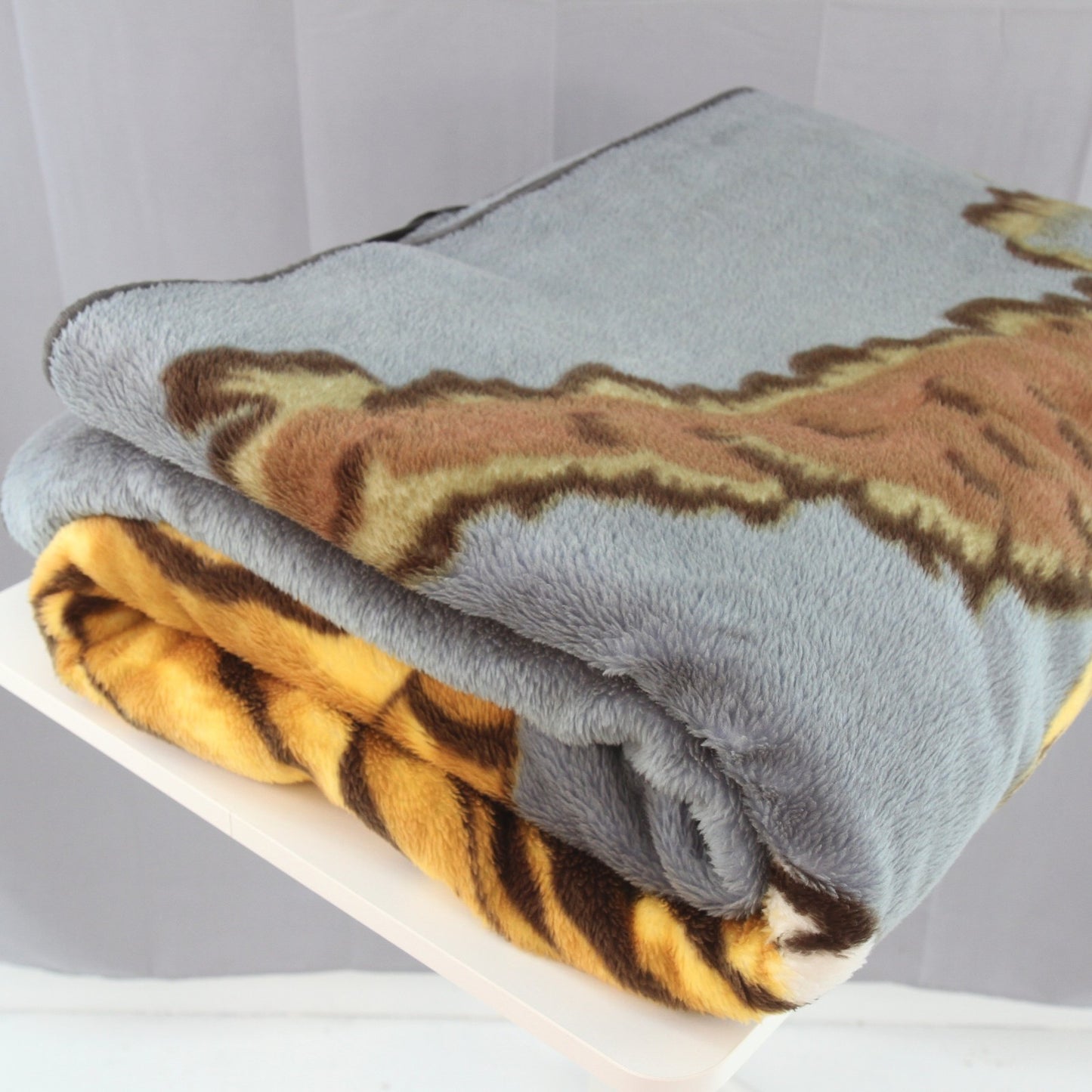 Unbranded Thick Heavy 6.95LB Tiger Plush Blanket 72W X 92L Full
