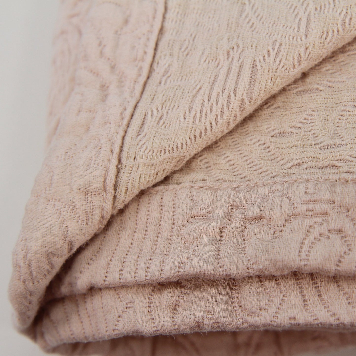 Pottery Barn Blush Pink Quilted Bedspread Pakistan  108 X 98 King