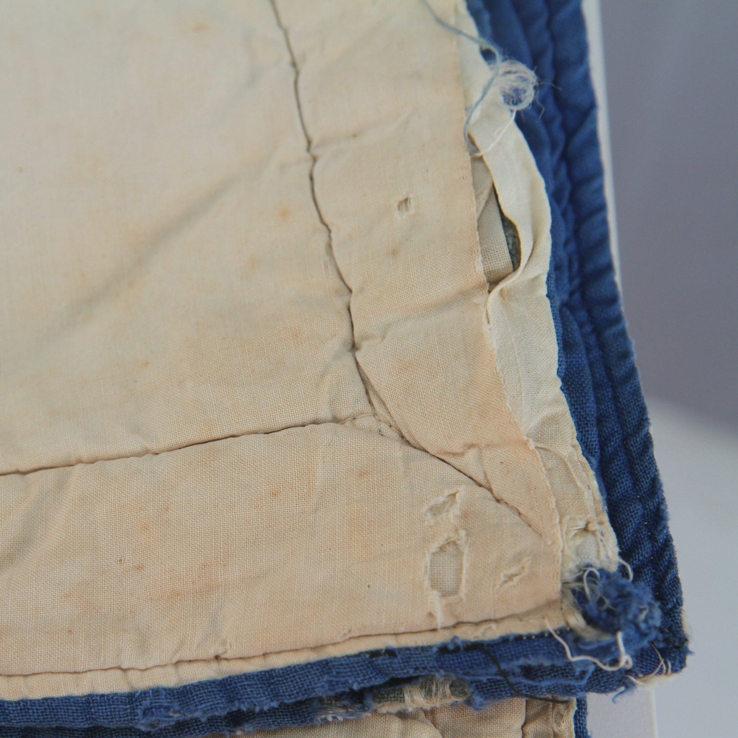 Vintage Hand Sewn Quilt Bed Cover Heavy 5.65LB 56W X 76L