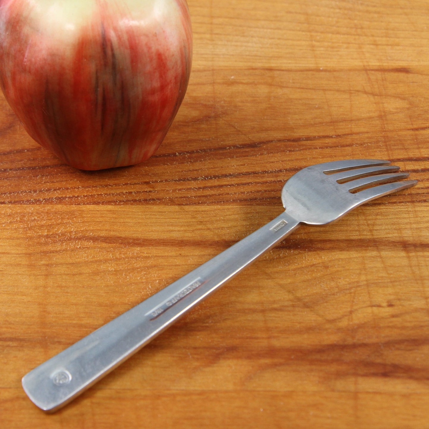 Pfaltzgraff Chalfonte Stainless Steel Salad Fork Glossy 6 7/8"