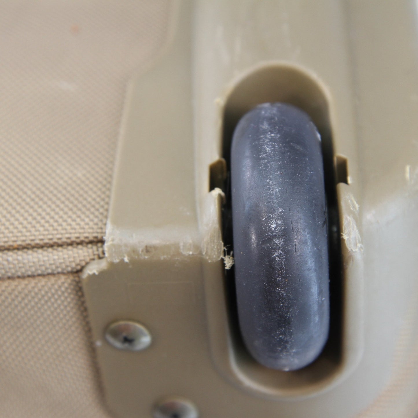 Hartmann Nylon Rolling Suitcase w/Insert 22 X 18 X 10 (50") Needs One Wheel