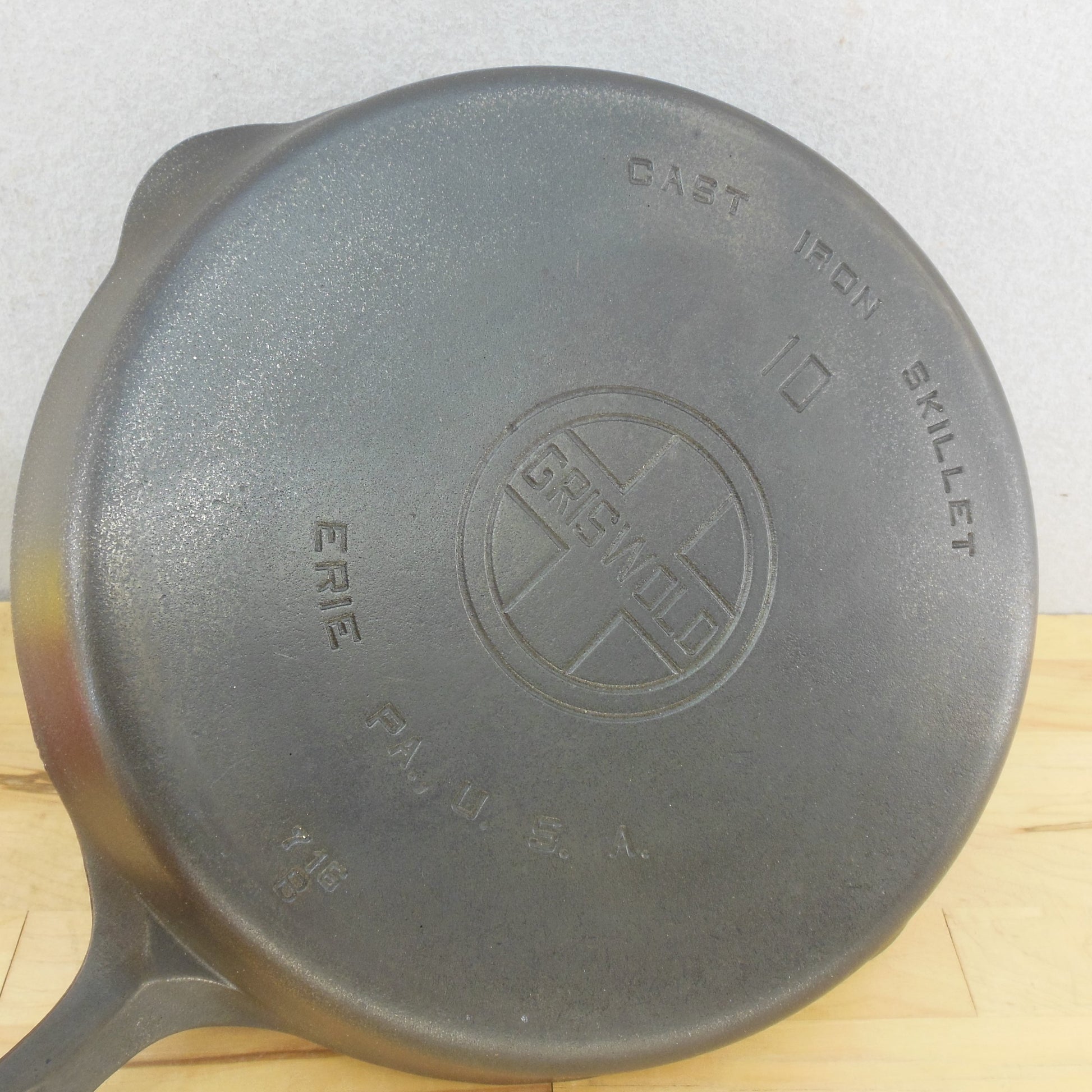 Griswold Cast Iron No. 10 Skillet 716 B Smooth Bottom Lg. Block Logo Vintage