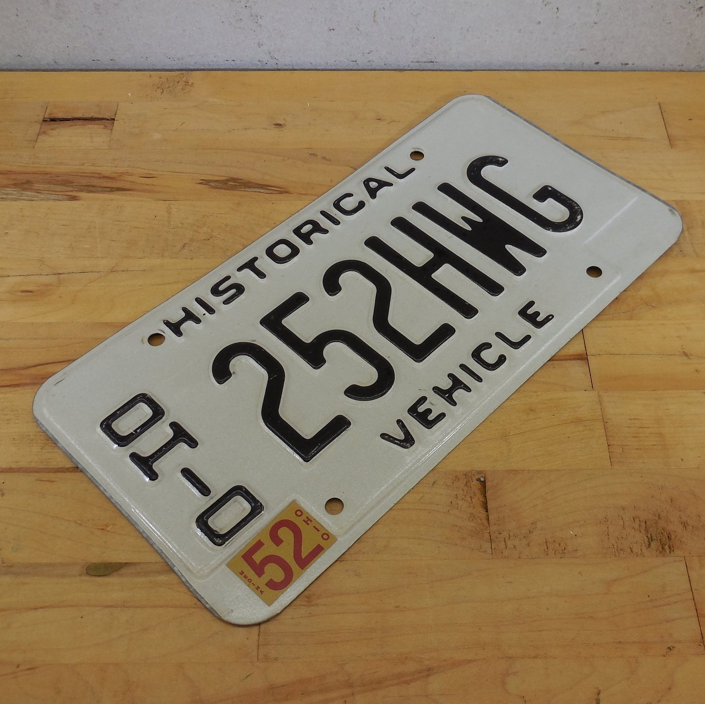 Ohio License Plate Tag - Historical Vehicle 252HWG White Black