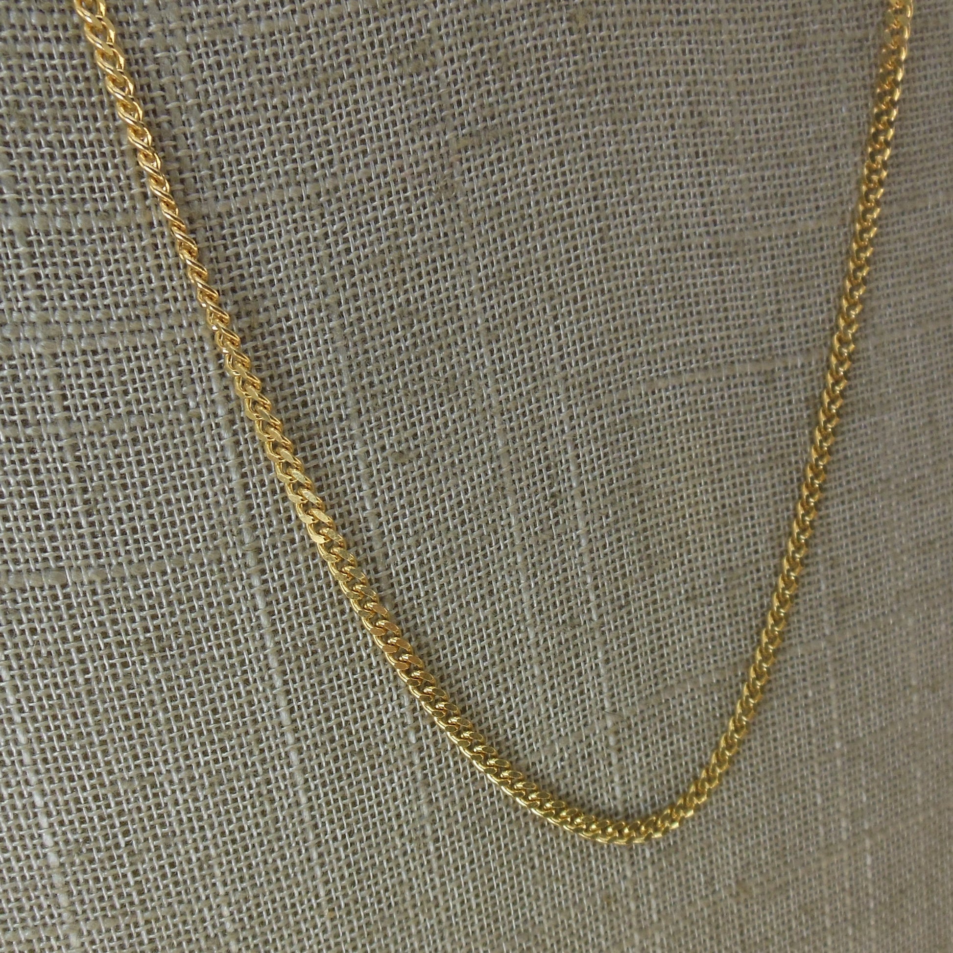 Estate Unbranded 18K Yellow Gold Curb Chain Necklace 20" 3mm 10.8 Gr. Vintage