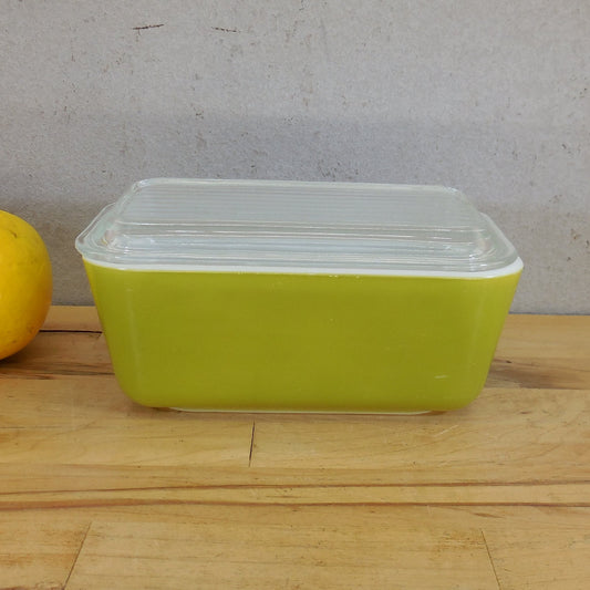 Pyrex Glass USA Medium 1.5 Pint Green Casserole Refrigerator Dish 0502