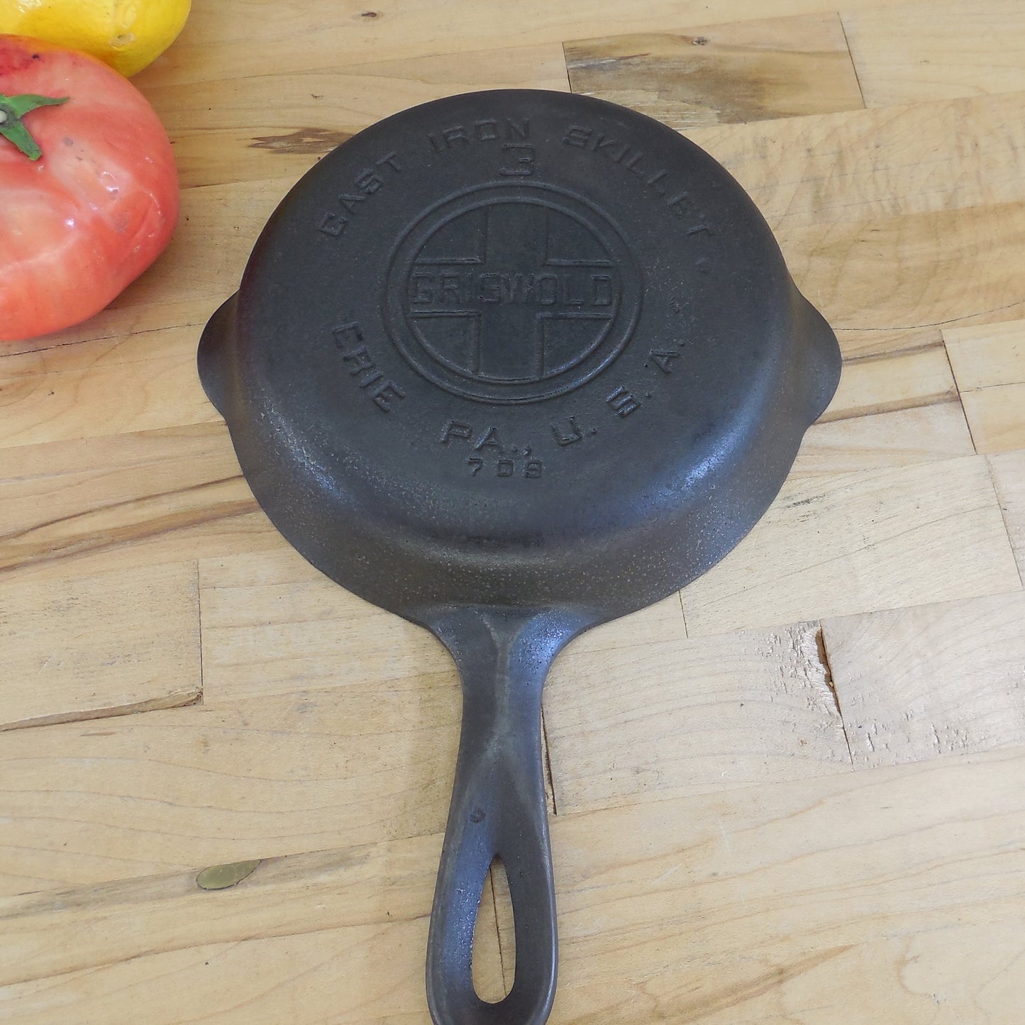 Griswold No. 3 Cast Iron Skillet 709 Lg. Block Badge Restored Vintage