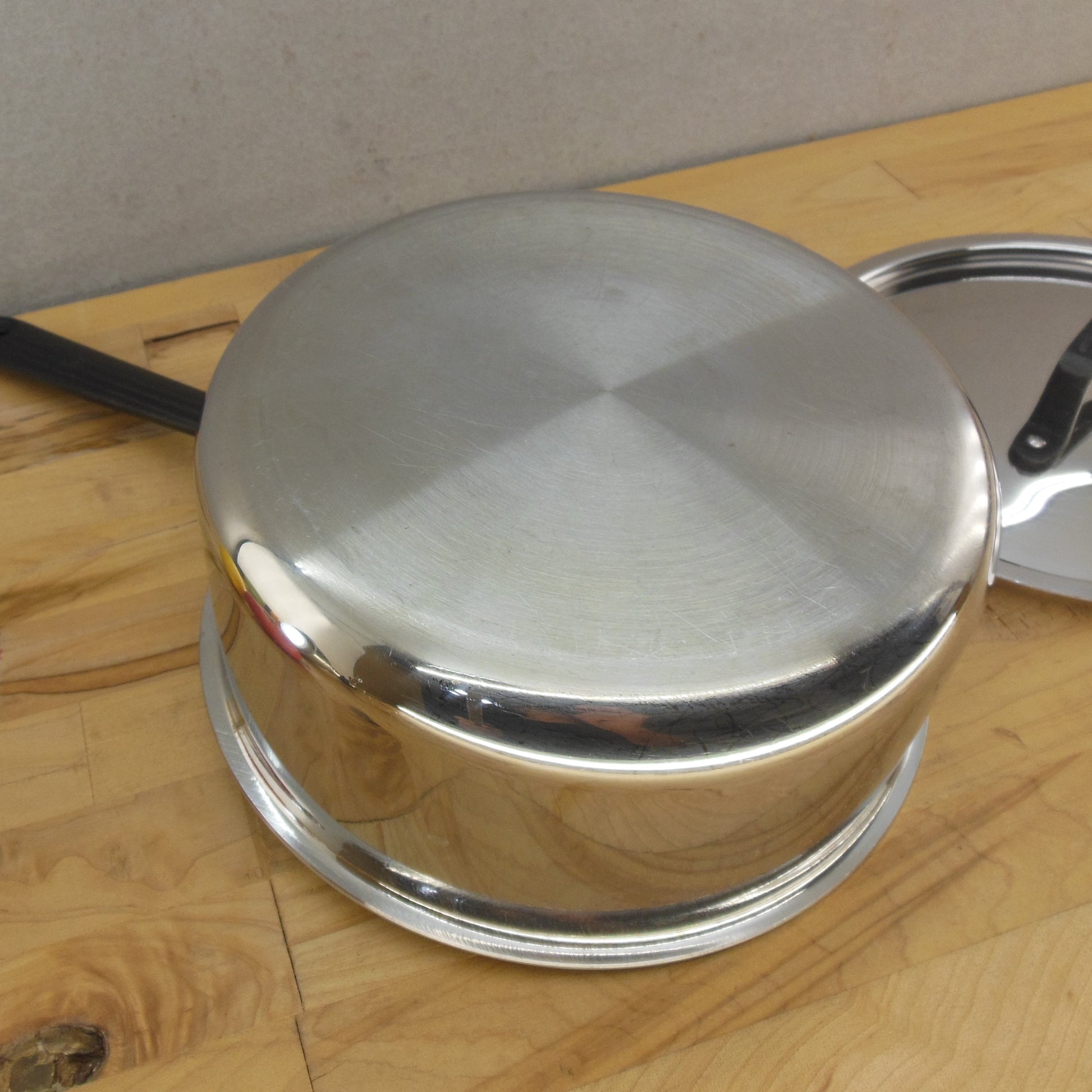 Jenn-Air Mirror Stainless Steel 2.5 Quart Saucepan & Lid Vintage
