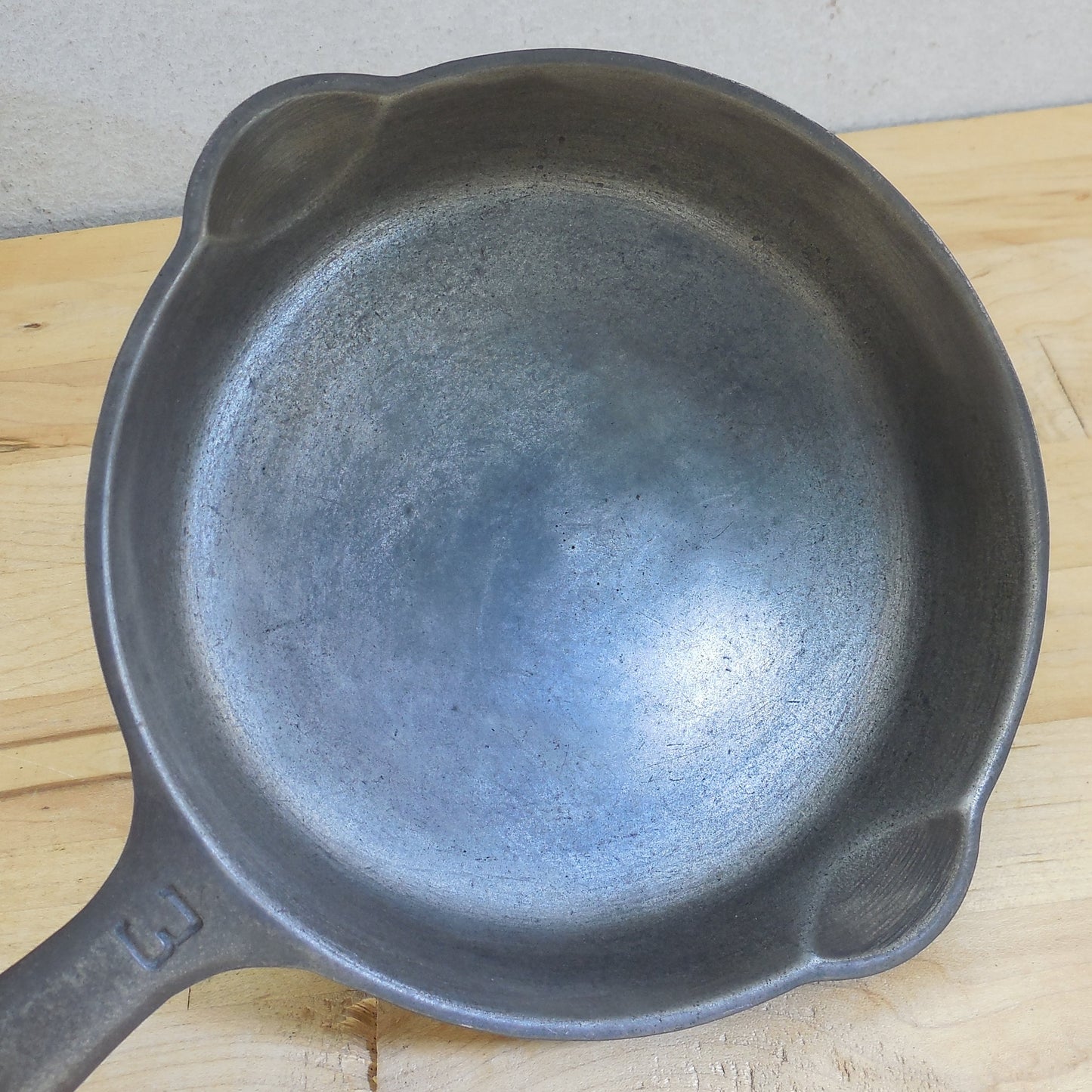 Griswold No. 3 Cast Iron Skillet 709 Lg. Block Badge Restored Seasoned