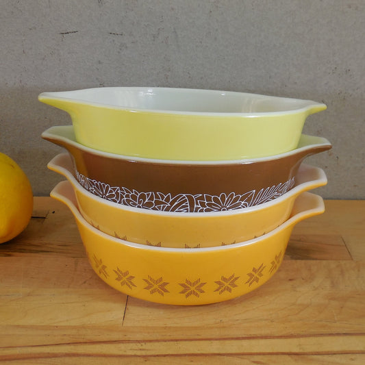 Pyrex Glass 4 Lot Open 471 Casserole Dishes Yellow Woodland Town Country