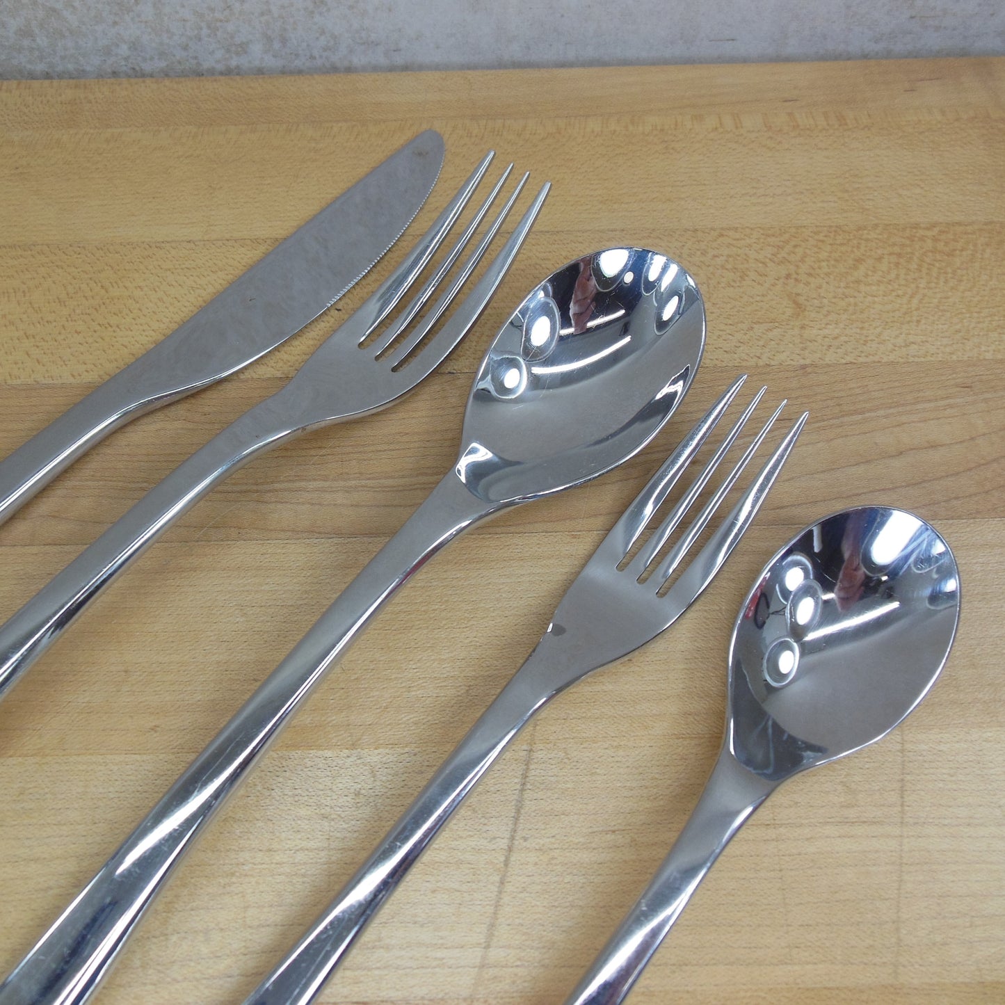 Nambe Aura Stainless Flatware - 5 Piece Place Setting Used