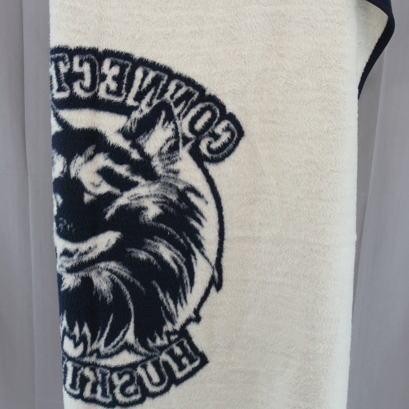 Vintage Biederlack Conneticut Huskies Navy White Blanket Throw 55W X 50L