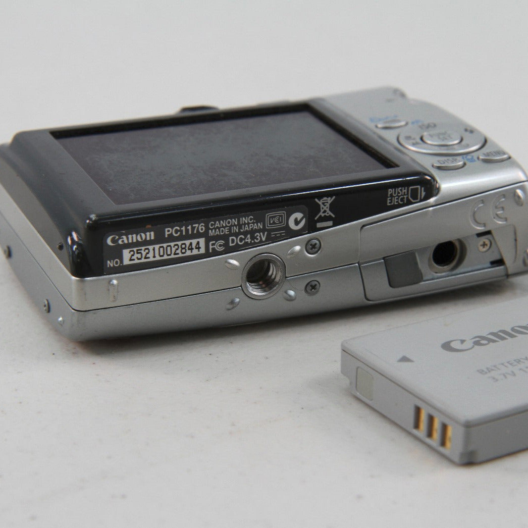 Canon PowerShot SD 700 IS Digitial ELPH for PARTS