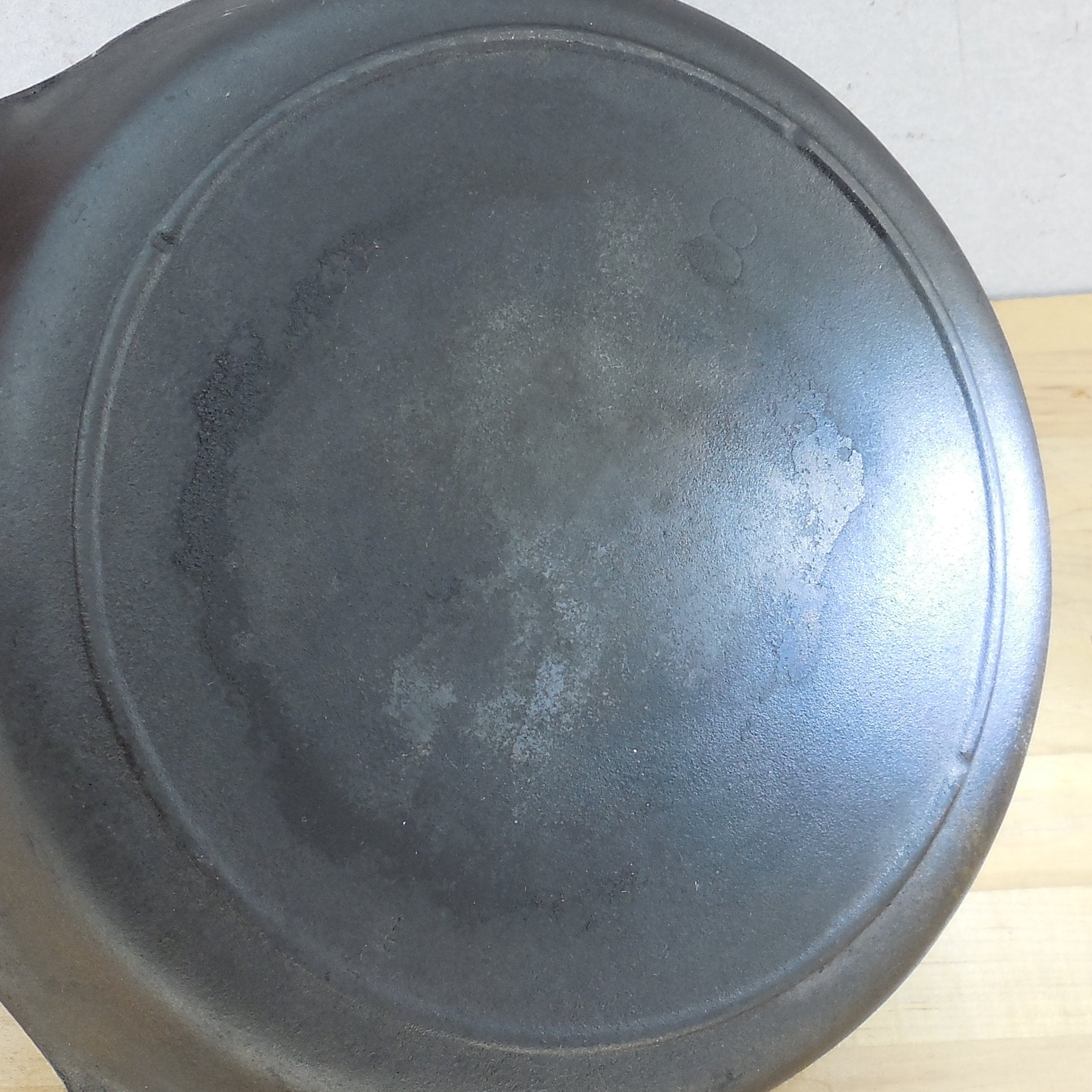 Lodge USA #8 Cast Iron Skillet 3 Notch Heat Ring Not Restored Unmarked Maker